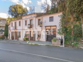 Houses (otro), 328.00 m², Calle Esparreguera, 1