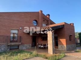 Casa (xalet / torre), 390.00 m²