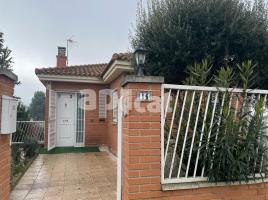 Casa (xalet / torre), 273.00 m², seminou