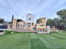 Houses (villa / tower), 350.00 m², Calle Almansa