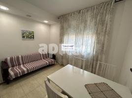 Apartament, 63.00 m², près de bus et de train, presque neuf