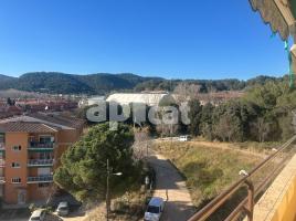 Piso, 95.00 m², cerca de bus y tren