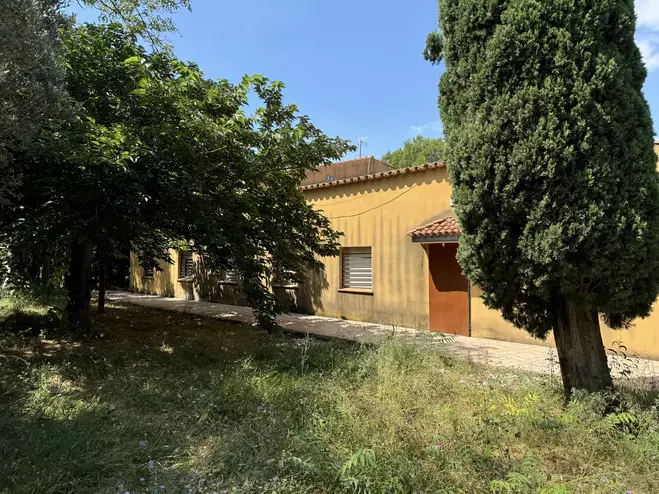 Houses (otro), 472 m²