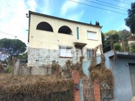 Casa (unifamiliar aïllada), 322.00 m², prop de bus i tren