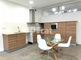 Piso, 90.00 m², cerca de bus y tren