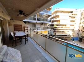 Apartament, 48.00 m², près de bus et de train