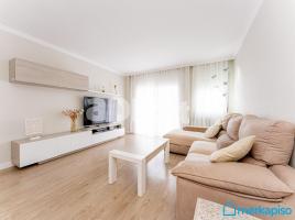 Flat, 115.00 m², near bus and train