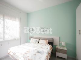 Flat, 93.00 m², near bus and train