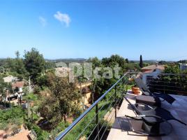 Houses (villa / tower), 223.00 m², almost new