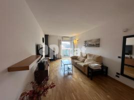 Flat, 115.00 m², near bus and train