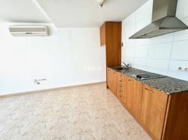 Flat, 52.00 m², almost new