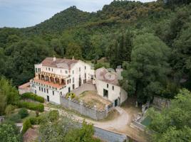  (casa rural), 2200.00 m², près de bus et de train