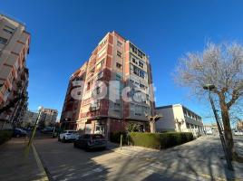 Piso, 104.00 m², cerca de bus y tren, Calle Sant Benilde