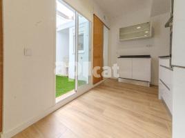 Casa (unifamiliar aislada), 86.00 m², cerca de bus y tren