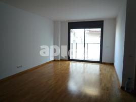 Àtic, 143.00 m², prop de bus i tren, seminou