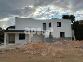  (unifamiliar adossada), 250 m², fast neu, Zona