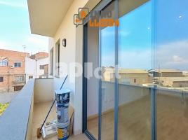 Piso, 75.00 m², cerca de bus y tren, seminuevo, Calle Estació