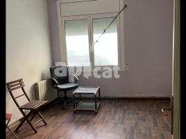 Piso, 64.00 m², cerca de bus y tren