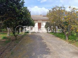 Houses (country house), 100.00 m², near bus and train