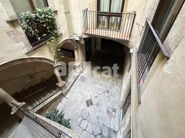 Piso, 105.00 m², cerca de bus y tren