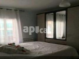 Piso, 73.00 m², cerca de bus y tren