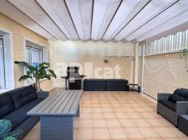 Flat, 95.00 m², near bus and train