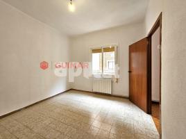 Flat, 73.00 m², close to bus and metro