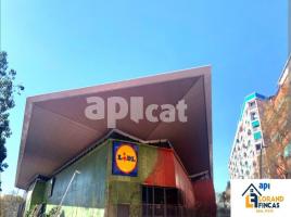 Àtic, 75.00 m², prop de bus i tren