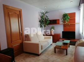 Piso, 68.00 m², cerca de bus y tren