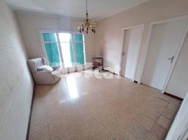 Flat, 72.00 m², near bus and train