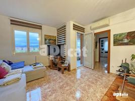 Piso, 87.00 m², cerca de bus y tren