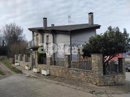 Houses (villa / tower), 213.00 m²