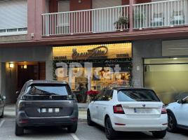 Local comercial, 86.00 m², prop de bus i tren