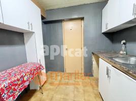 Piso, 60.00 m², cerca bus y metro