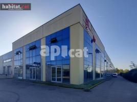 , 330.00 m²