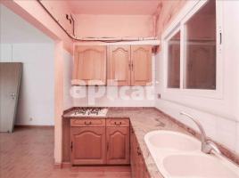 Piso, 117.00 m², cerca de bus y tren