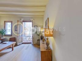 Apartament, 94.00 m², prop bus i metro, Ciutat Vella