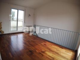 Houses (terraced house), 224.00 m², near bus and train, almost new, Avenida Jaume I