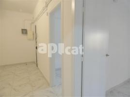 Flat, 67.00 m², near bus and train