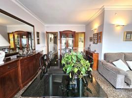 Àtic, 144.00 m², près de bus et de train