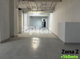 For rent business premises, 240.00 m², near bus and train, Calle del Marquès de Barberà