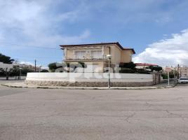 Houses (villa / tower), 158.00 m², near bus and train