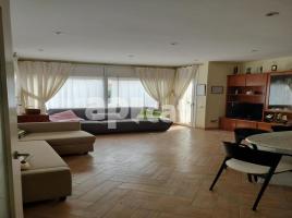 Houses (villa / tower), 158.00 m², near bus and train