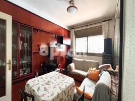 Pis, 73.00 m², près de bus et de métro