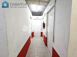Local comercial, 300.00 m², Calle Monturiol 