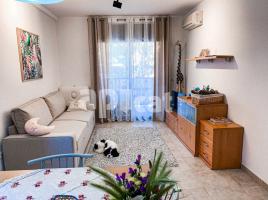 Apartament, 62.00 m², near bus and train, almost new