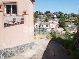 Houses (villa / tower), 130.00 m², near bus and train, Calle GERANI