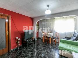 Piso, 75.00 m², cerca de bus y tren