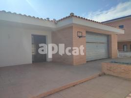  (unifamiliar aïllada), 368.00 m², 九成新, Calle Garbí