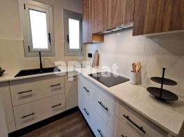 Ático, 102.00 m², cerca bus y metro